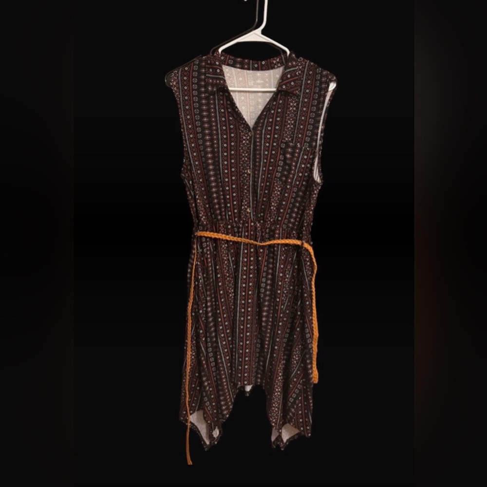 Midi dress with patterns